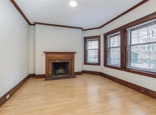 39 Linnaean St #6, Cambridge, MA 02138