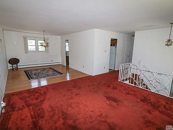 4th image of 54 Westminster Ln