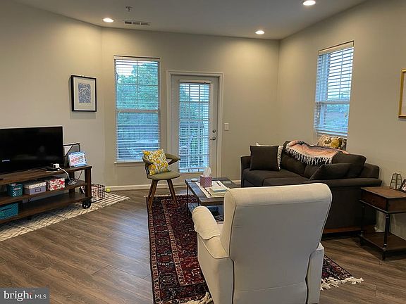 3rd image of 205 Meeting House Station Sq APT 302