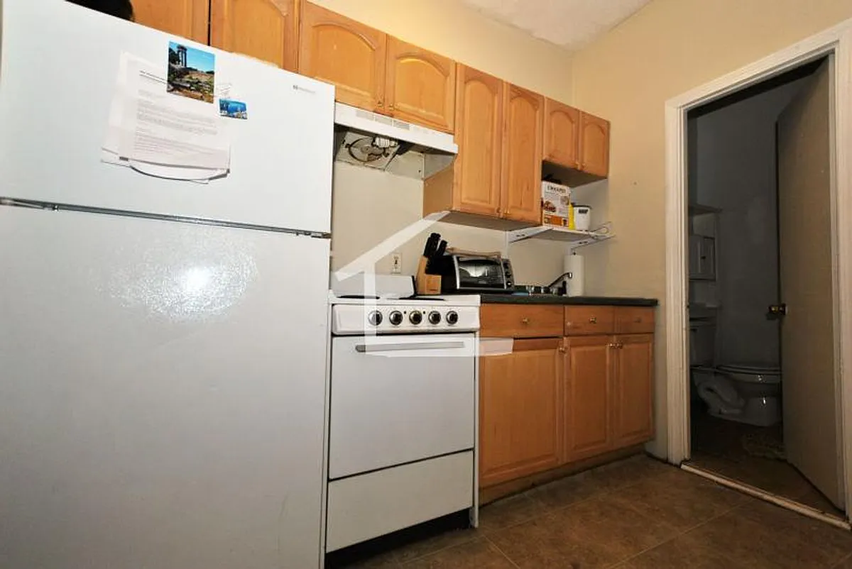 Building Photo - 894 Huntington Ave #A2