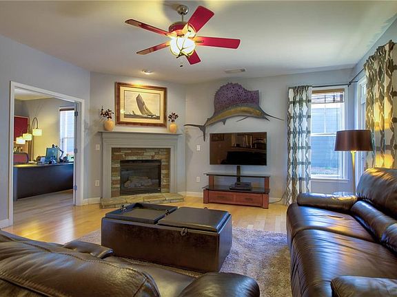 5th image of 3185 Willow Creek Dr SW