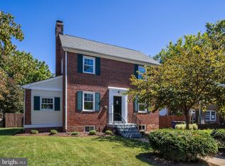 611 S Garfield St, Arlington, VA 22204