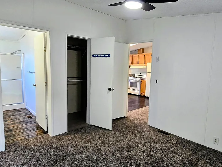 821 Lancer Way — Photo 4