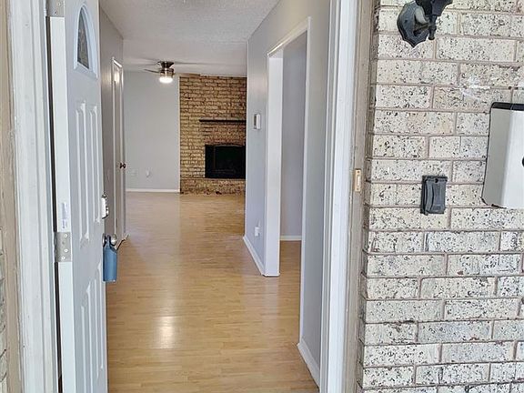 5th image of 7104 NW Woodland Cir