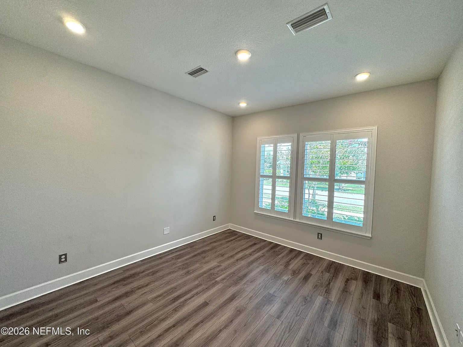 3 bed, 2.0 bath, 1794 sqft, $3,550 — Photo 4