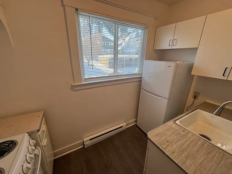 1411 W 9th Ave #C — Photo 6