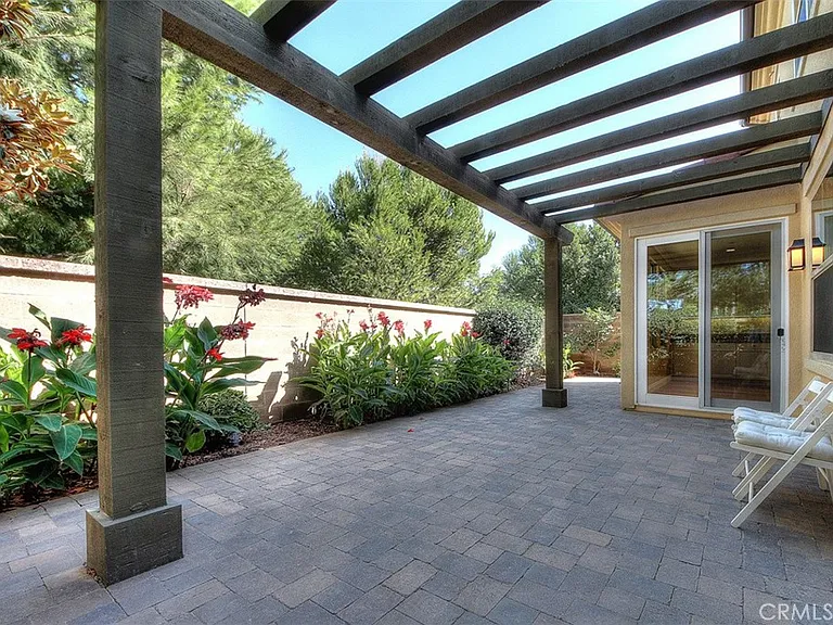 46 Larkfield — Photo 25