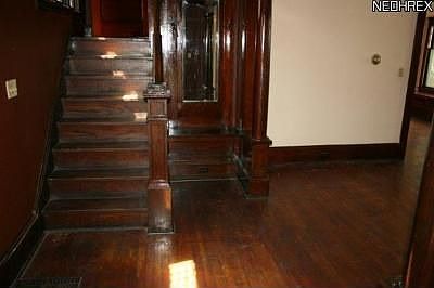 3rd image of 1362 W 91st St