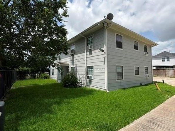 6734 Burkett St APT 4