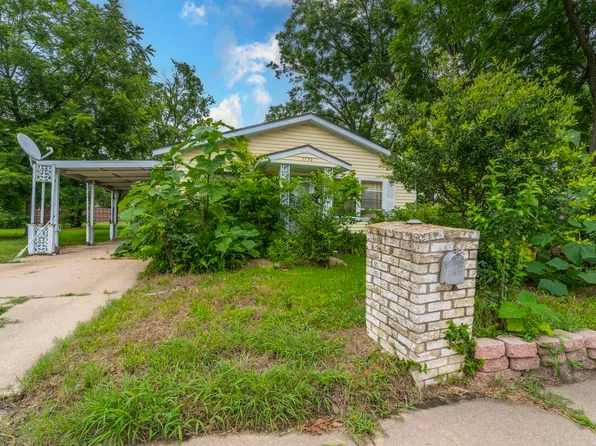 1732 Willow Hollow Dr, Garland, TX 75040