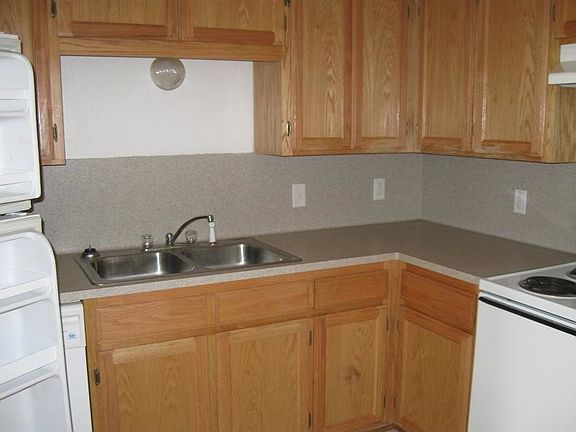 4th image of 3805 Y S Pak Ct APT A