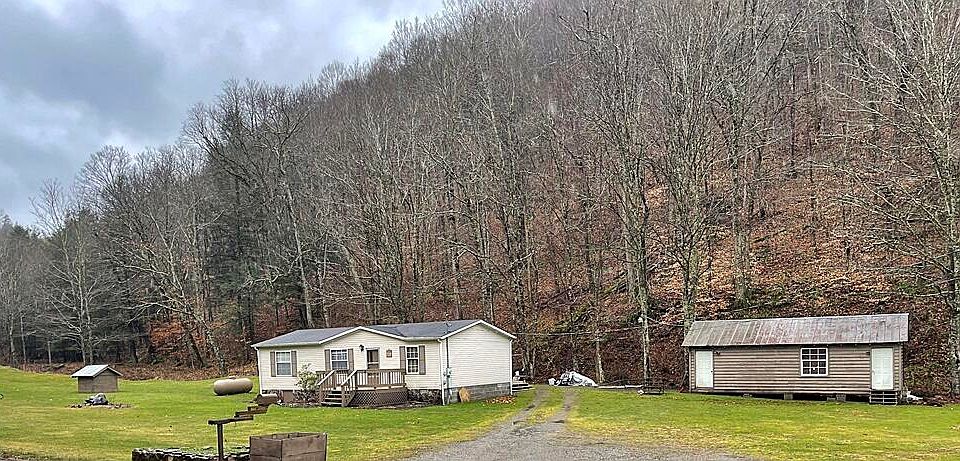 1st image of 31194 Seneca Trl
