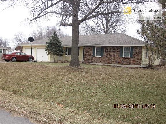 2nd image of 19605 Newton Ave