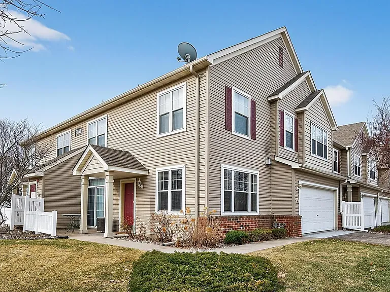 5055 Holly Ln N #4 — Photo 14