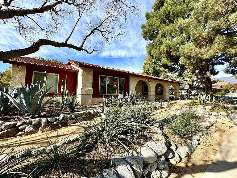 1713 Shenandoah Dr — Photo 2