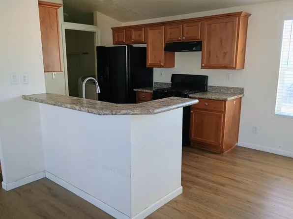 156 N Hawes Rd Space 32, Mesa, AZ 85207