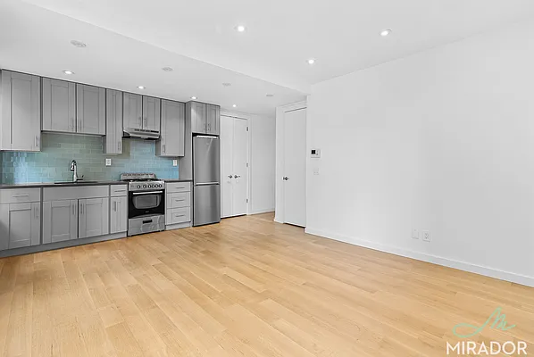 Rented by Mirador Real Estate | media 18