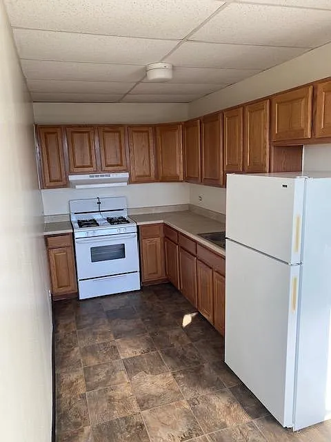 Davis Apartment — Photo 3