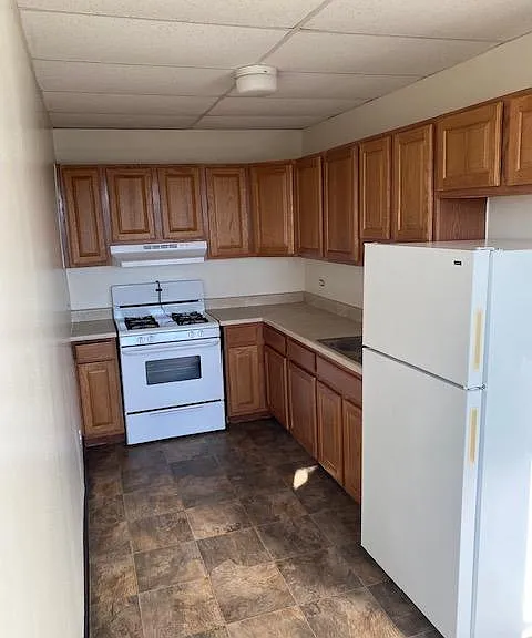 Davis Apartment — Photo 3