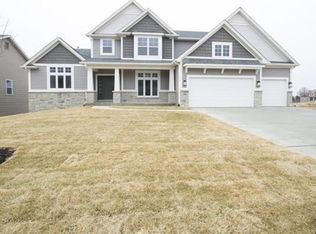 412 Filipp Ln, Lake St Louis, MO 63367