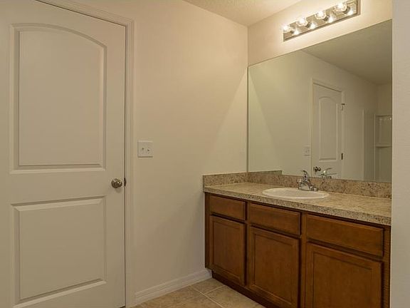 4th image of 161 Pheasant Dr