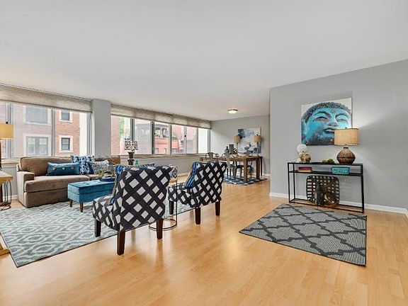 4th image of 1 E Schiller St APT 10A