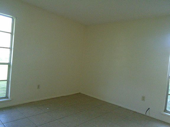 4th image of 5395 SE 29th Pl APT A