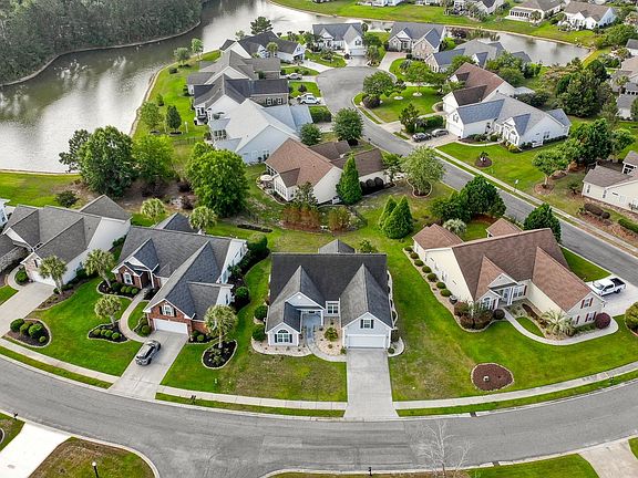 4th image of 121 Willow Bay Dr.