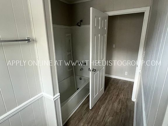 2nd image of 982-996 Hampton Dr NW #982