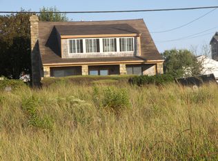 819 Ocean Rd, Narragansett, RI 02882