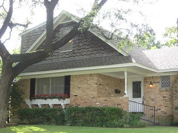 3rd image of 718 Winifred Dr