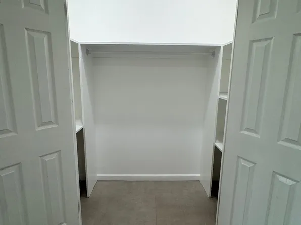 566-568 Newark Avenue image 9 of 11