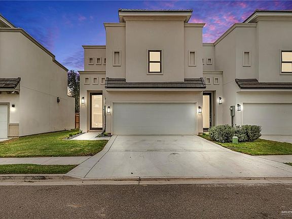 2nd image of 1923 Sunset Dr