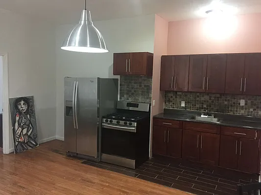 Rented by Winzone Realty Inc | media 22