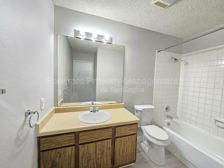 5507 Roanwood — Photo 15