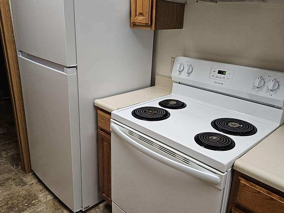 2nd image of 127 Westhaven Dr