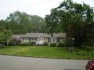 4 Knollcroft Ter, East Hanover, NJ 07936
