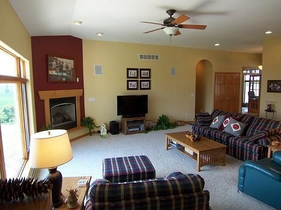 2nd image of 5573 Deer Wood Ln