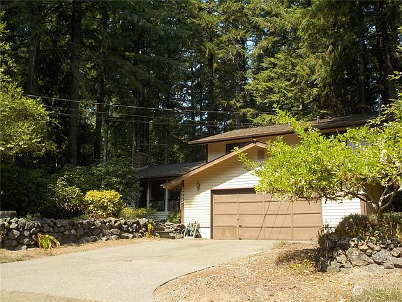 2nd image of 2985 SE Larksprings Lane