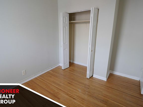 5th image of 624 W Barry Ave #53W