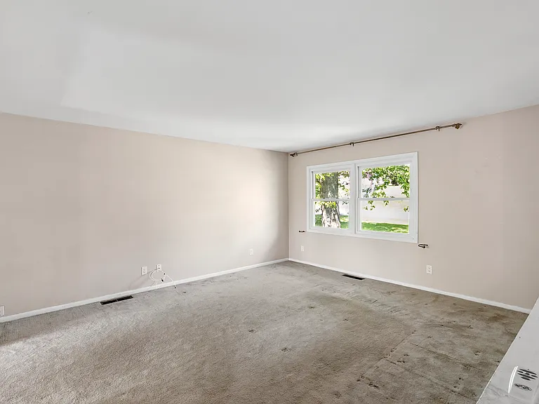 1140 Sunnyslope Dr — Photo 5