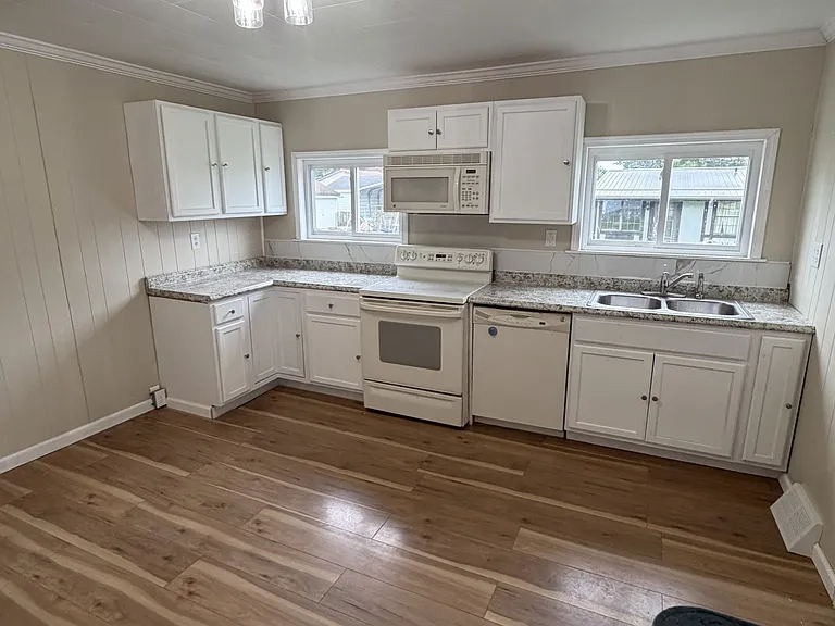 2245 Raymond Avenue - Front House — Photo 2