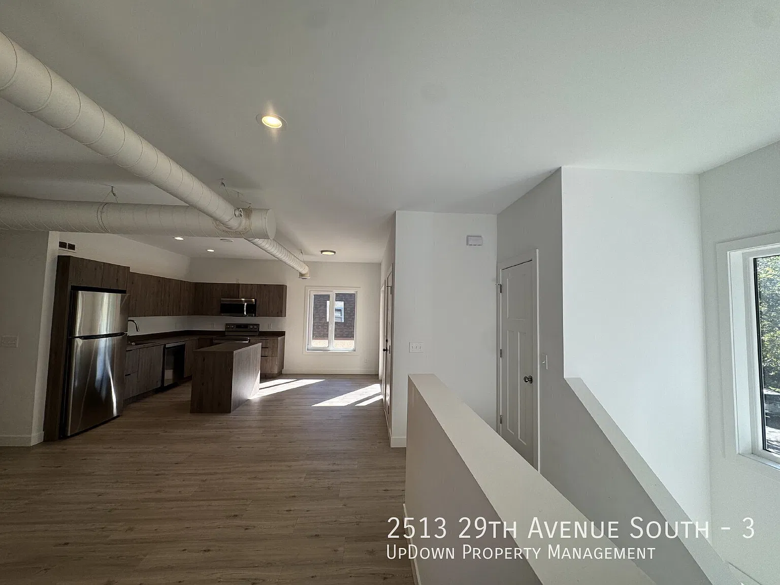 "Spacious 3-Bed, 2-Bath Gem in Heart of Seward Neighborhood in Minneapolis." — Photo 4