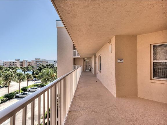 4th image of 601 Shorewood Dr Unit G403