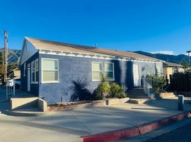 2267 E Washington Blvd, Pasadena, CA