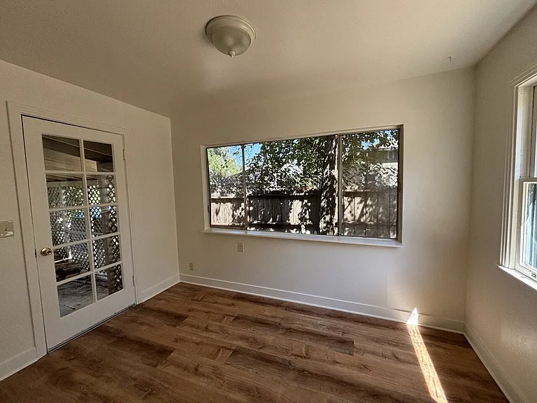 582 Olivene Ct — Photo 12