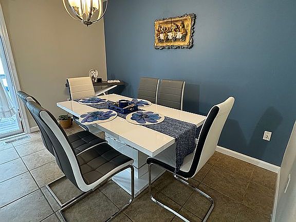 5th image of 2752 Victoria Ln #Townhouse