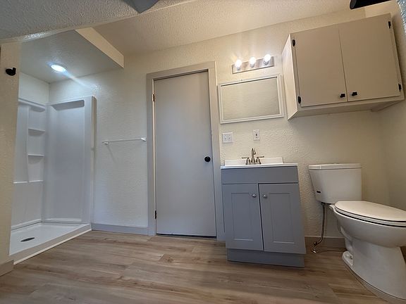 4th image of 402 S Ravine St #3