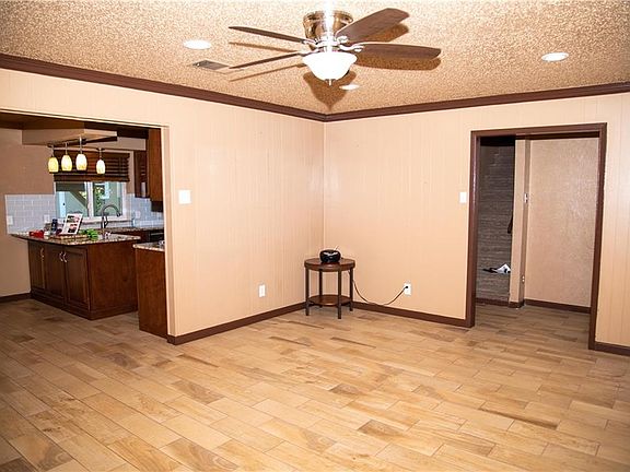 5th image of 421 Kirby Creek Dr