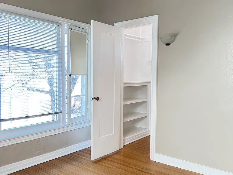 221 Loma Ave #C — Photo 18